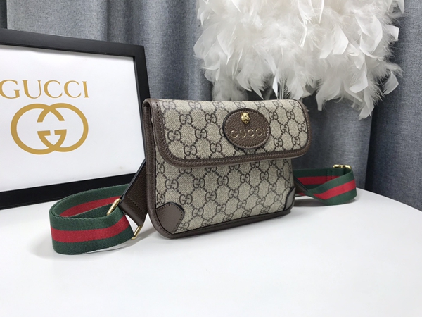 激安グッチバッグコピー背面デザイン